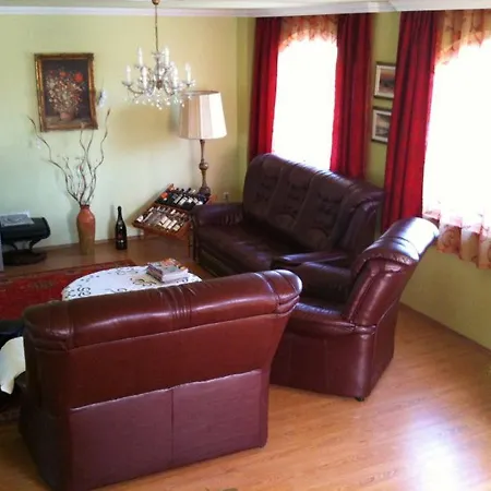 Holiday In 34711